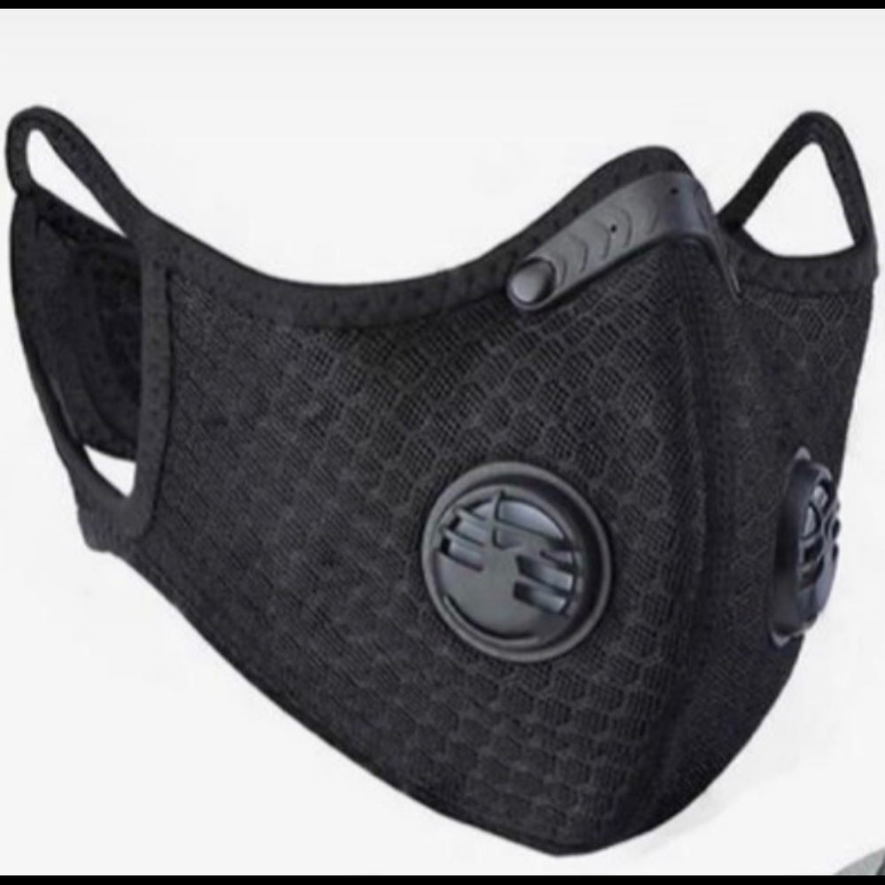 Double vent face mask